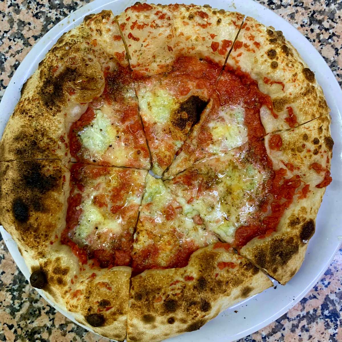 pizza-napoletana-a-padova-da-manolo-pizzeria